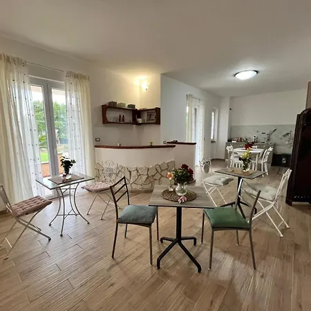Beso Villa Borgo Montenero
